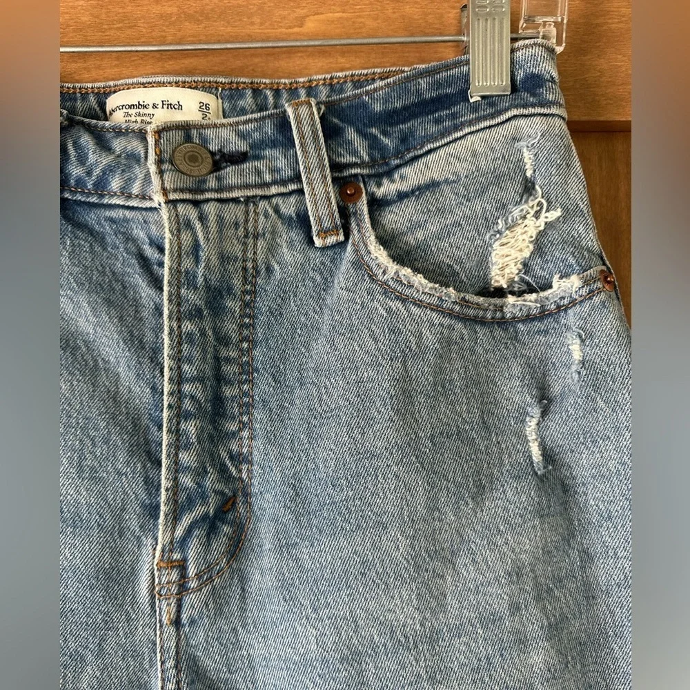 Abercrombie & Fitch Skinny High Rise Curve Love Distressed Jeans size 2 / 26​​ - Picture 4 of 12